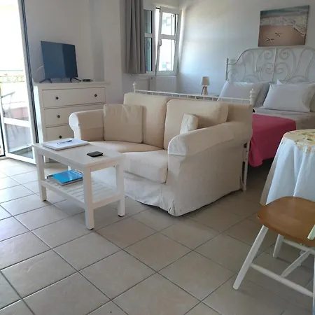 Lagoon View - Adults Only Apartment *