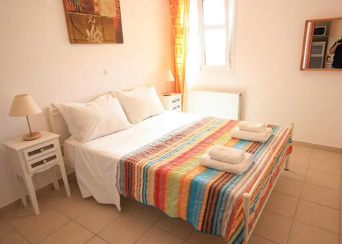 Lagoon View - Adults Only *