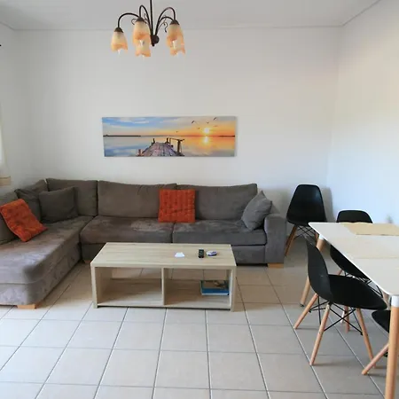Lagoon View - Adults Only Apartament