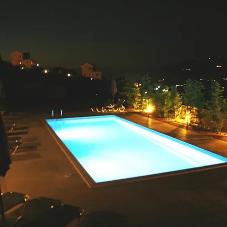 Διαμέρισμα Lagoon View - Adults Only Λάσση