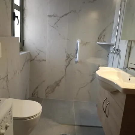 Lagoon View - Adults Only