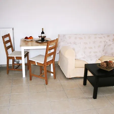 Lagoon View - Adults Only Apartament *